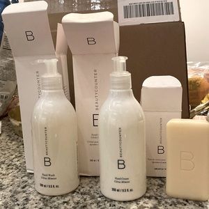 Beauty Counter 🎉 ALL NEW IN BOX 🎉
